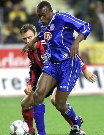 不乏首秀表 不乏首秀表